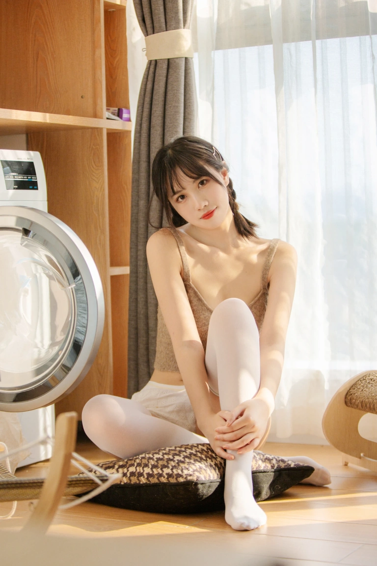 念雪《蜜桃拿铁》主题写真：36张全套美图