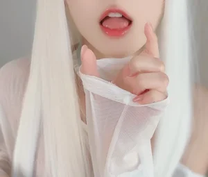 布丁大法《白毛女友》主题写真：105张全套美图，含8个视频