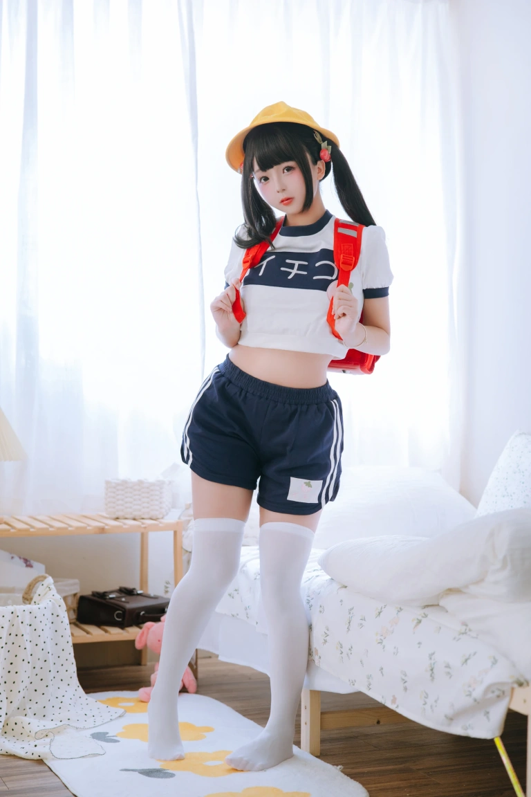 日奈娇(椎名莜)《萝莉》主题写真：105张全套美图