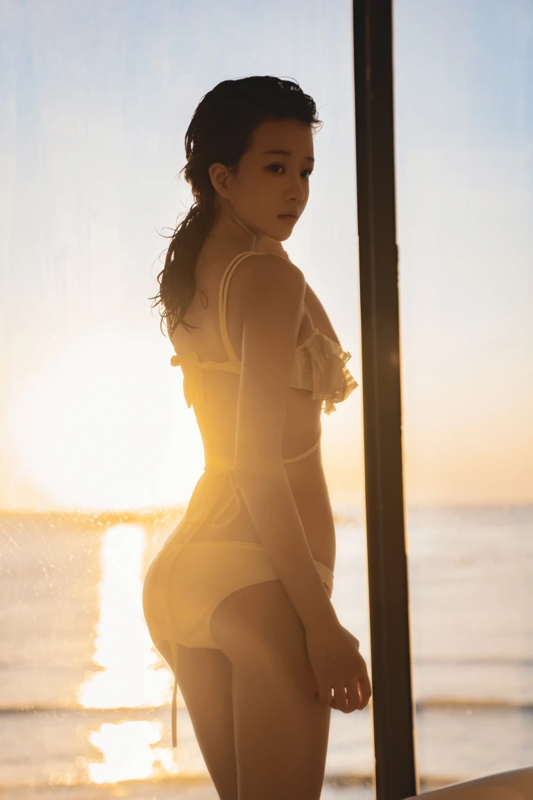 桜桃喵《日初》主题写真：30张全套美图