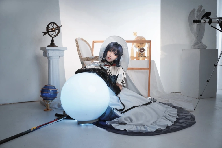 面饼仙儿《星极》主题写真：32张全套美图