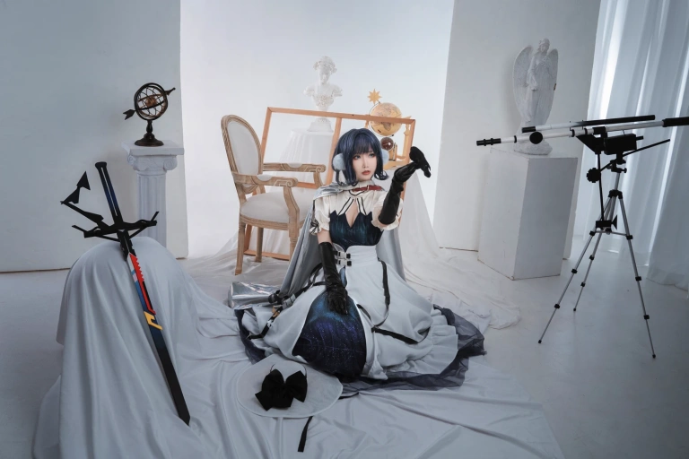 面饼仙儿《星极》主题写真：32张全套美图
