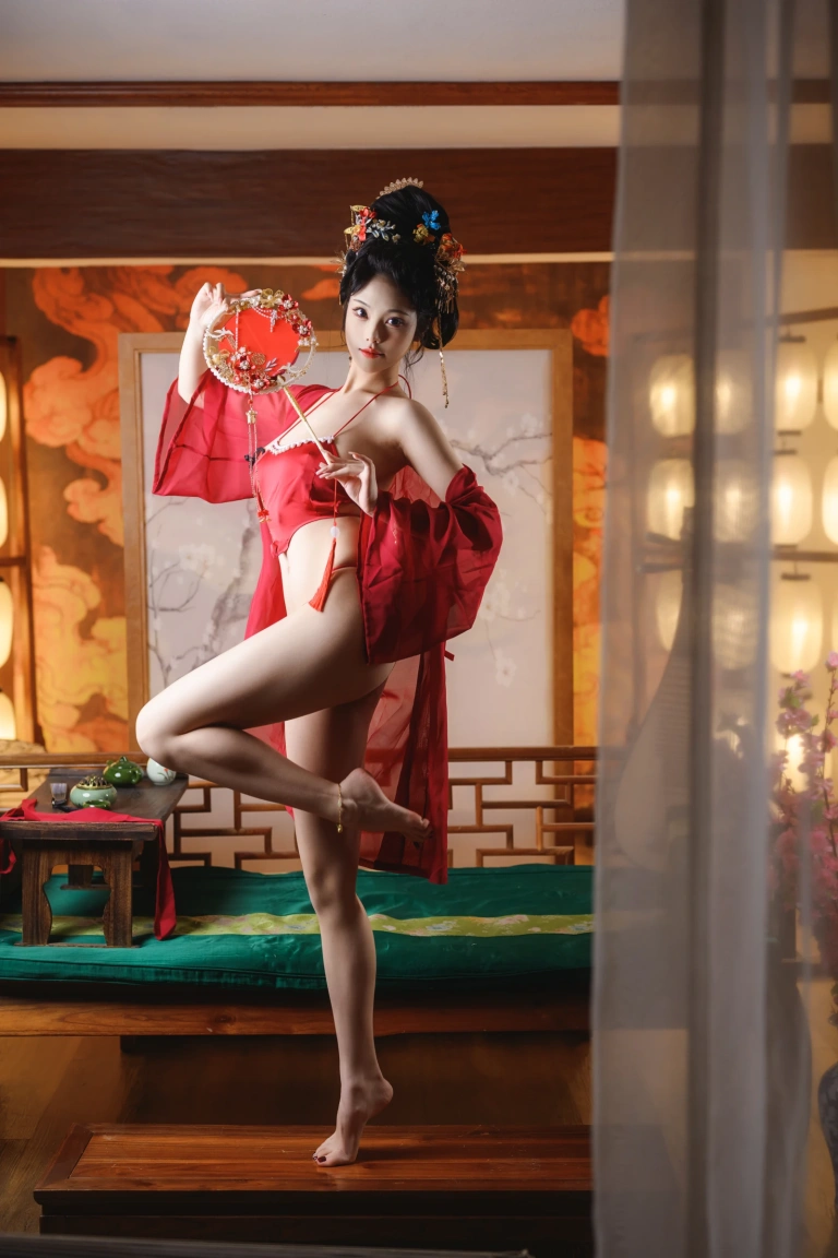 蜜汁猫裘《唐宫夜宴》主题写真：61张全套美图，含1个视频