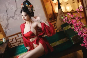 蜜汁猫裘《唐宫夜宴》主题写真：61张全套美图，含1个视频