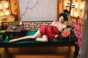 蜜汁猫裘《唐宫夜宴》主题写真：61张全套美图，含1个视频