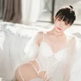 桜桃喵《白纱糖01》主题写真：40张全套美图