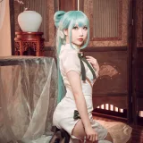 面饼仙儿《初音旗袍》主题写真：28张全套美图