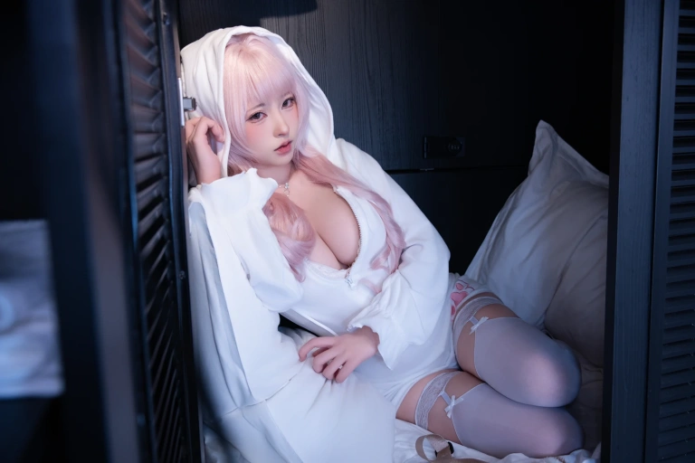 清水由乃《衣柜里的兔子》主题写真：71张全套美图，含1个视频