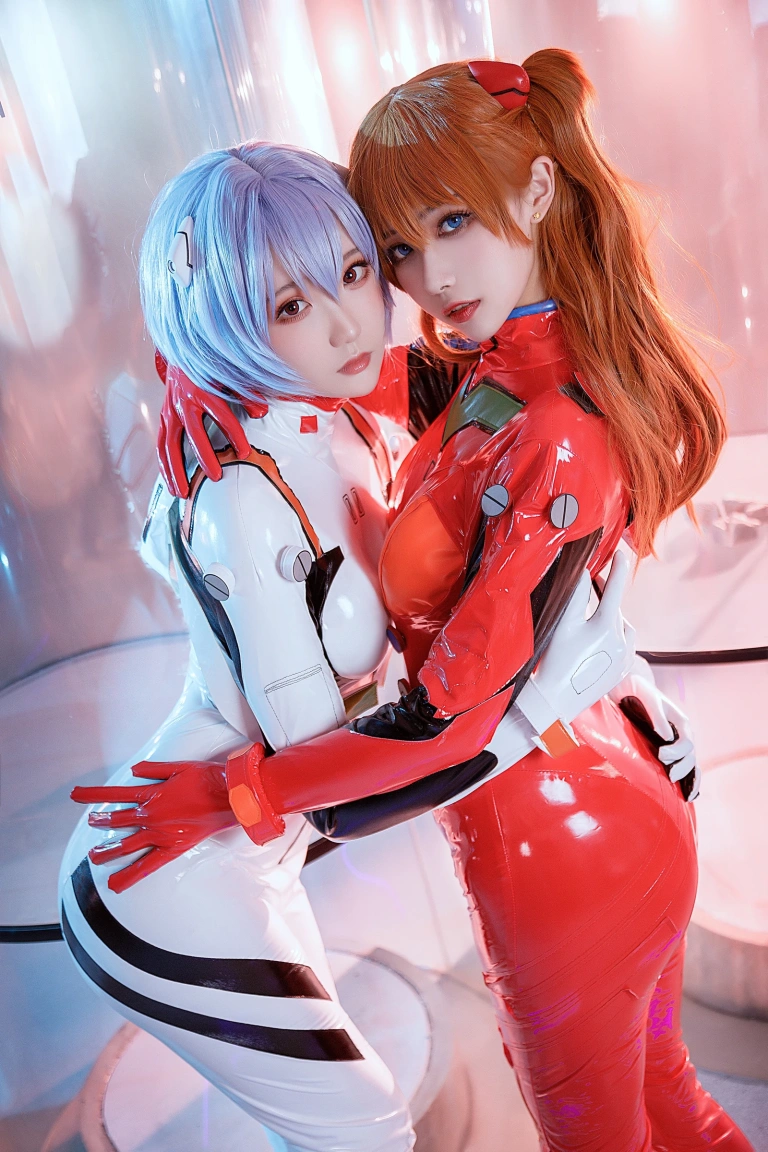 瓜希酱&Momoko葵葵《EVA 双厨狂喜版》主题写真：62张全套美图