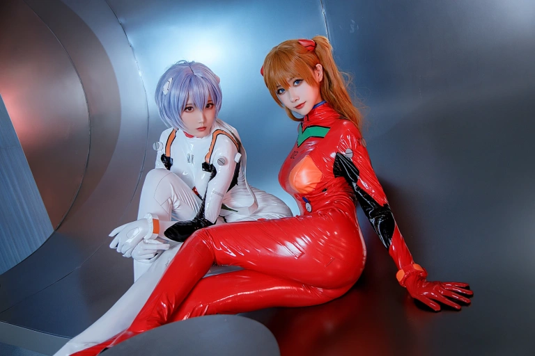 瓜希酱&Momoko葵葵《EVA 双厨狂喜版》主题写真：62张全套美图