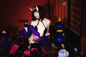 星之迟迟《《星之彼方》 酒吞原皮》主题写真：20张全套美图