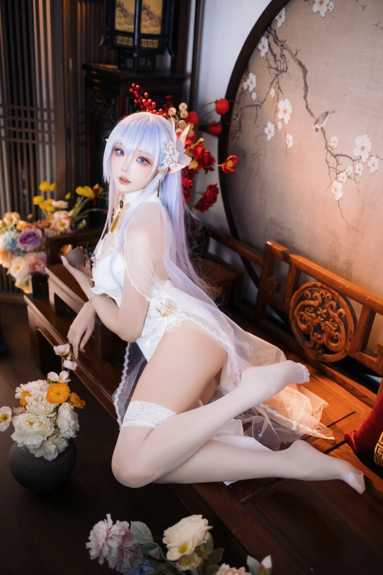 瓜希酱《阿尔比恩旗袍》主题写真：20张全套美图