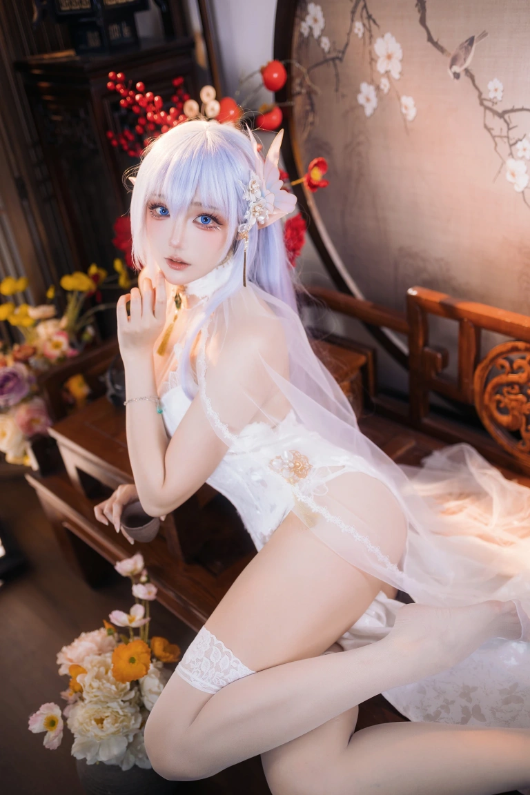 瓜希酱《阿尔比恩旗袍》主题写真：20张全套美图