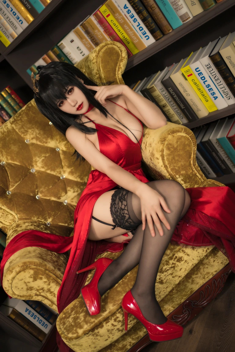 小仓千代《碧蓝航线 大凤礼服》主题写真：22张全套美图