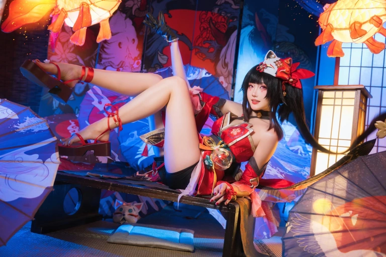 瓜希酱《崩坏·星穹铁道 花火》主题写真：21张全套美图