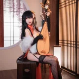 面饼仙儿《大凤旗袍》主题写真：30张全套美图