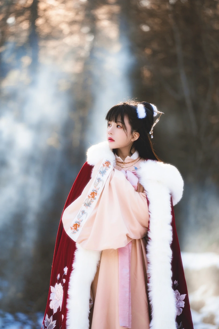 桜桃喵《熹微》主题写真：30张全套美图