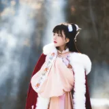 桜桃喵《熹微》主题写真：30张全套美图