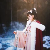 桜桃喵《熹微》主题写真：30张全套美图