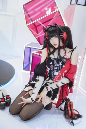 瓜希酱《交错战线cos旋律》主题写真：14张全套美图