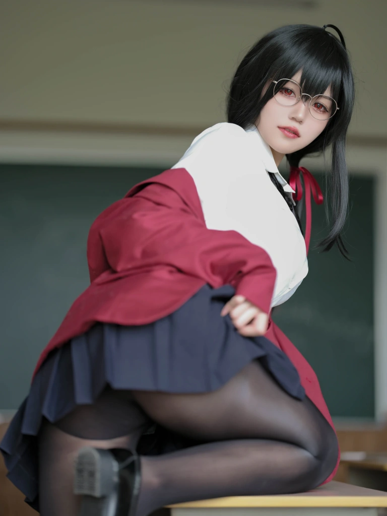 小仓千代《碧蓝航线 大凤JK》主题写真：45张全套美图