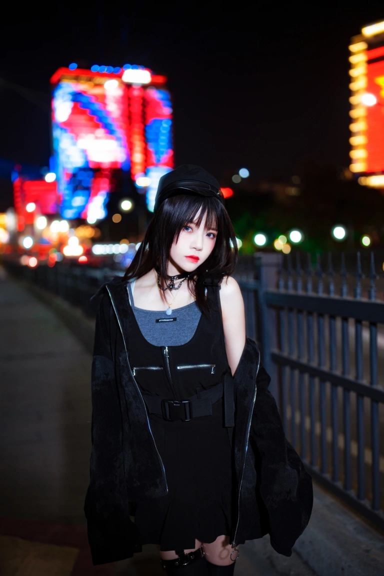 桜桃喵《VV》主题写真：39张全套美图