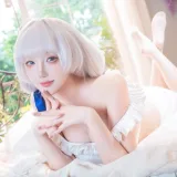 瓜希酱《碧蓝航线 光辉》主题写真：12张全套美图