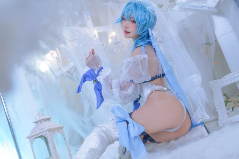 阿包也是兔娘《加冕图 优菈》主题写真：25张全套美图