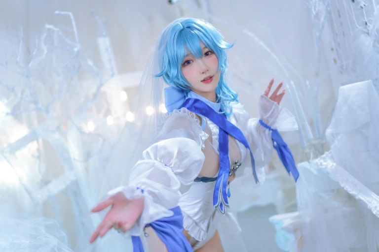 阿包也是兔娘《加冕图 优菈》主题写真：25张全套美图