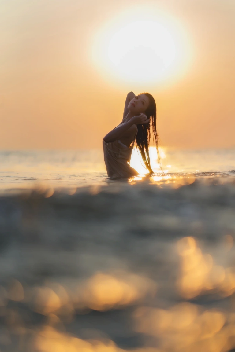 桜桃喵《潮汐》主题写真：33张全套美图