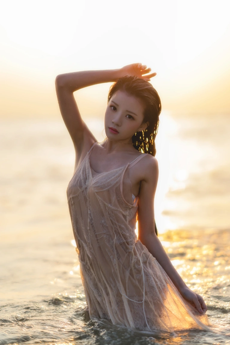 桜桃喵《潮汐》主题写真：33张全套美图