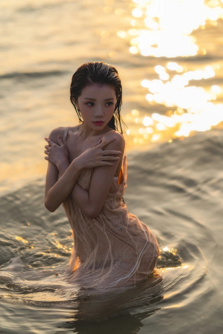 桜桃喵《潮汐》主题写真：33张全套美图