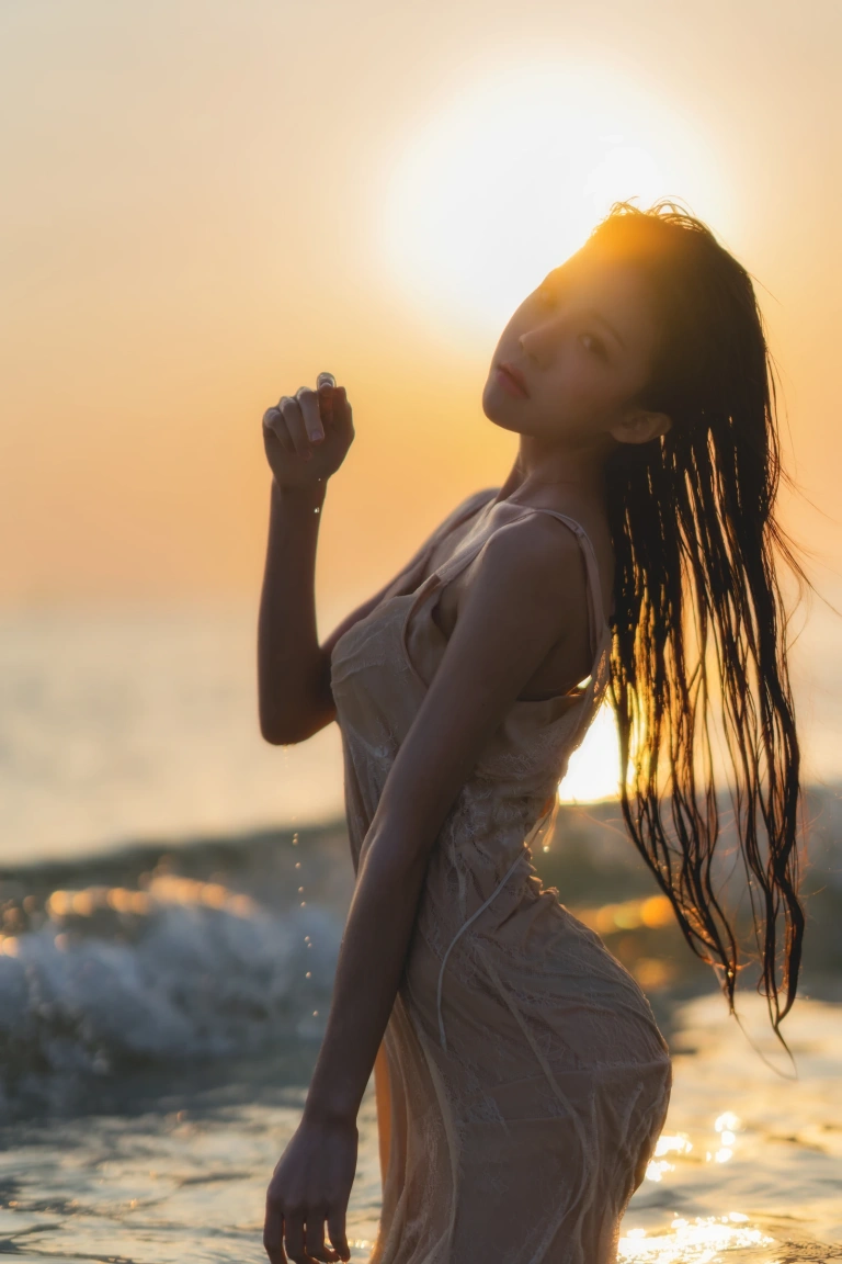桜桃喵《潮汐》主题写真：33张全套美图