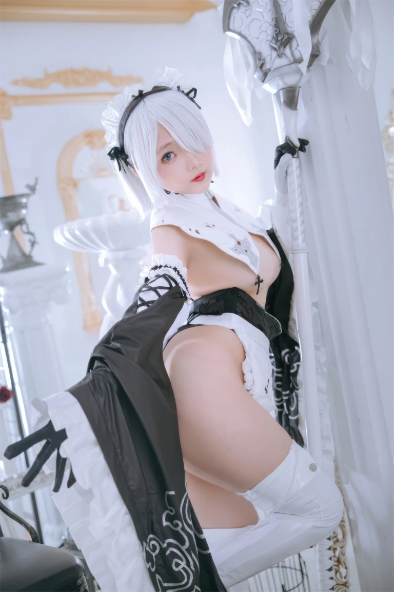 日奈娇(椎名莜)《2B奶盖女仆》主题写真：88张全套美图