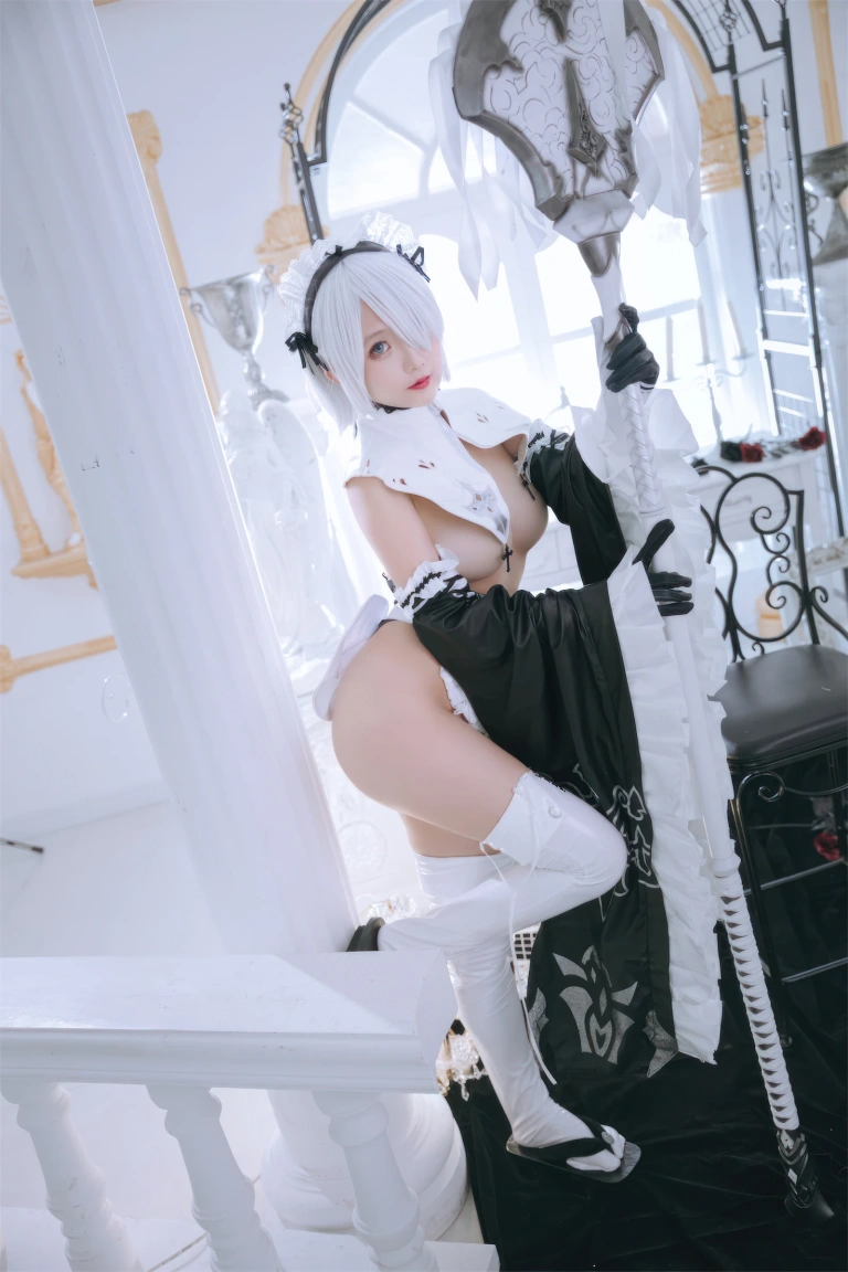 日奈娇(椎名莜)《2B奶盖女仆》主题写真：88张全套美图