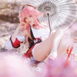 瓜希酱《原神 八重神子》主题写真：20张全套美图