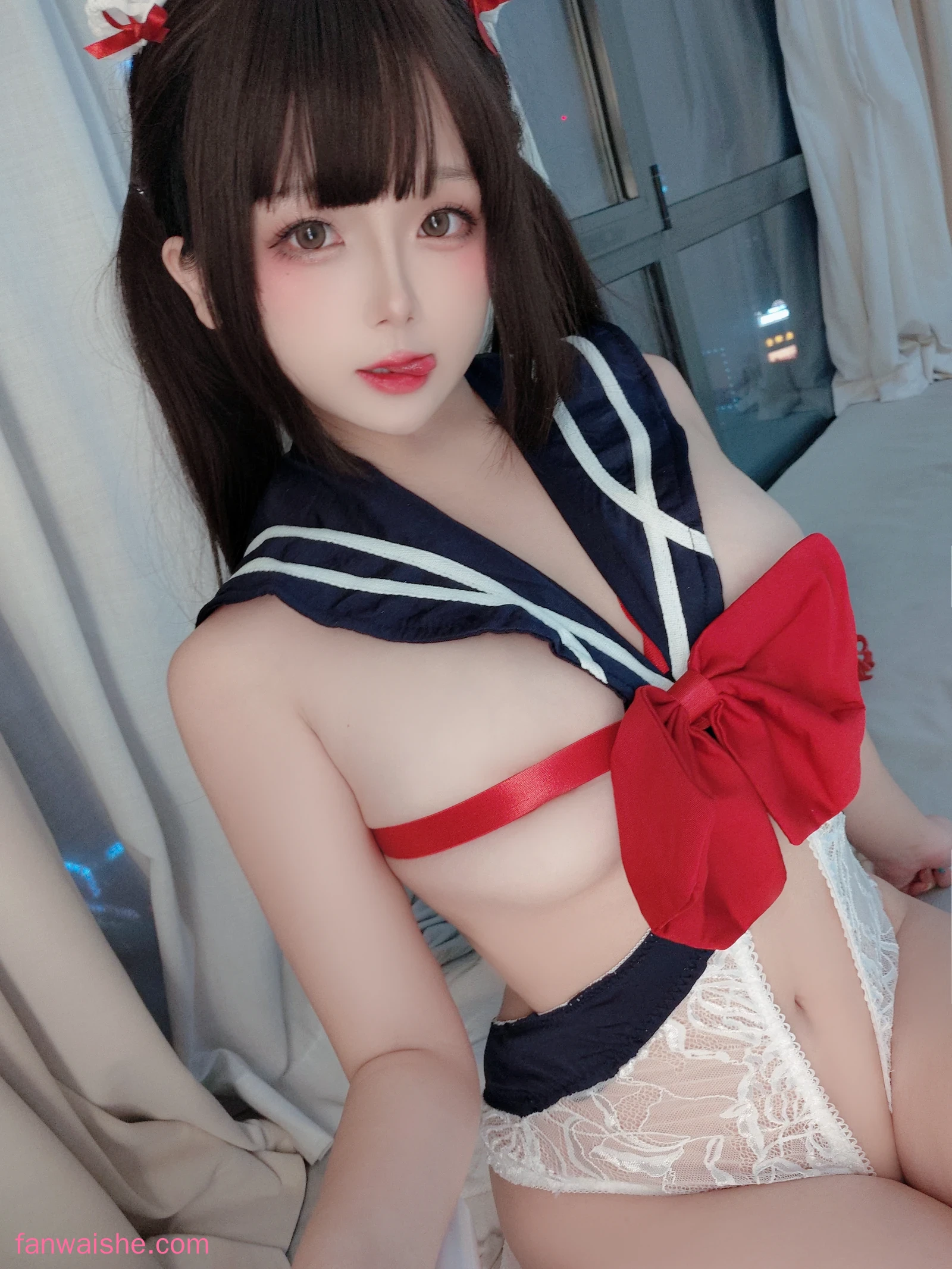 日奈娇(椎名莜) 日奈娇(椎名莜) NO.098 - 小礼物 水手服