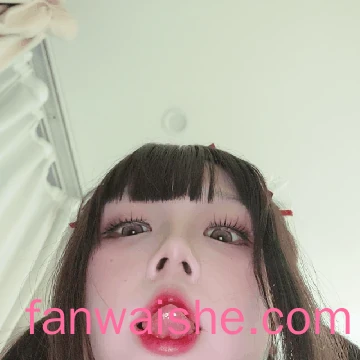 日奈娇(椎名莜) 日奈娇(椎名莜) NO.098 - 小礼物 水手服