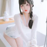日奈娇(椎名莜)《牛仔裤人妻》主题写真：131张全套美图，含1个视频