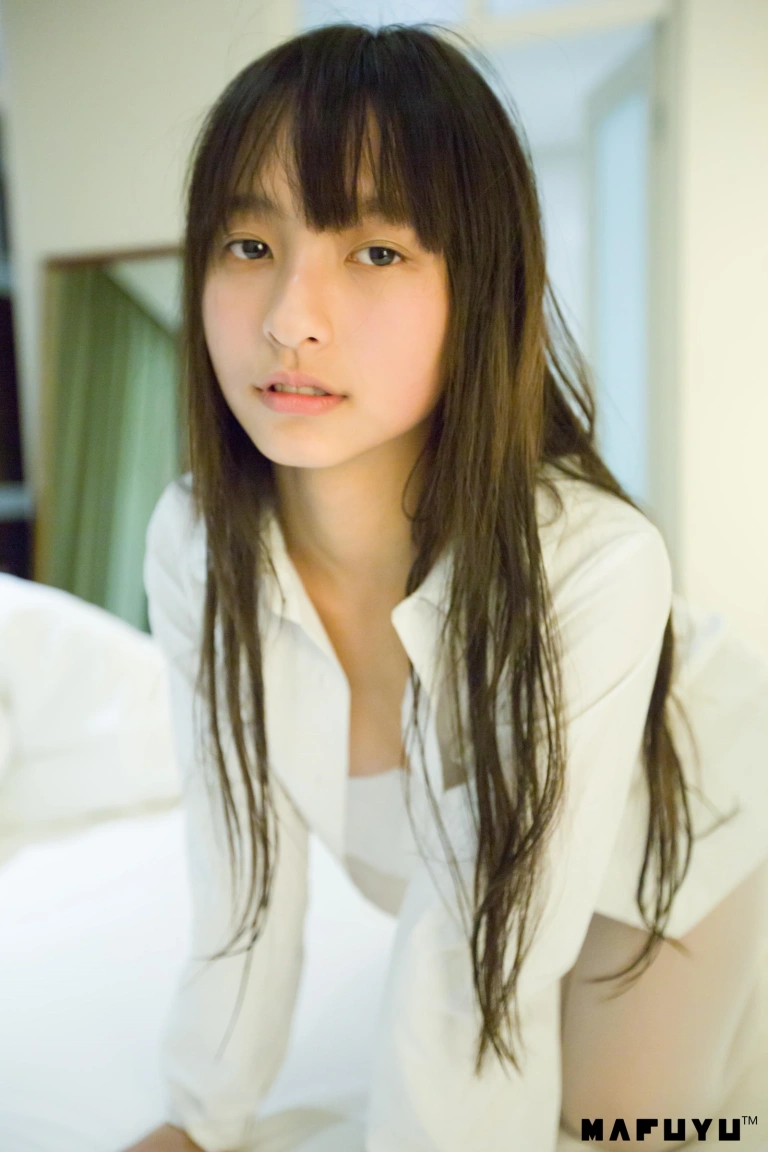 神楽坂真冬《分体死库水》主题写真：48张全套美图