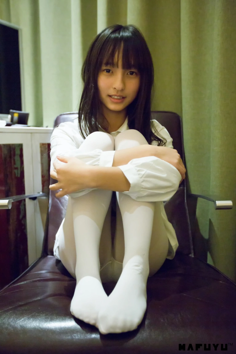 神楽坂真冬《分体死库水》主题写真：48张全套美图