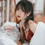 轩萧学姐《NO.09 – claret》主题写真：28张全套美图