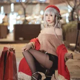 面饼仙儿《圣诞贝法》主题写真：17张全套美图