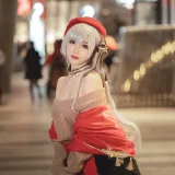 面饼仙儿《圣诞贝法》主题写真：17张全套美图