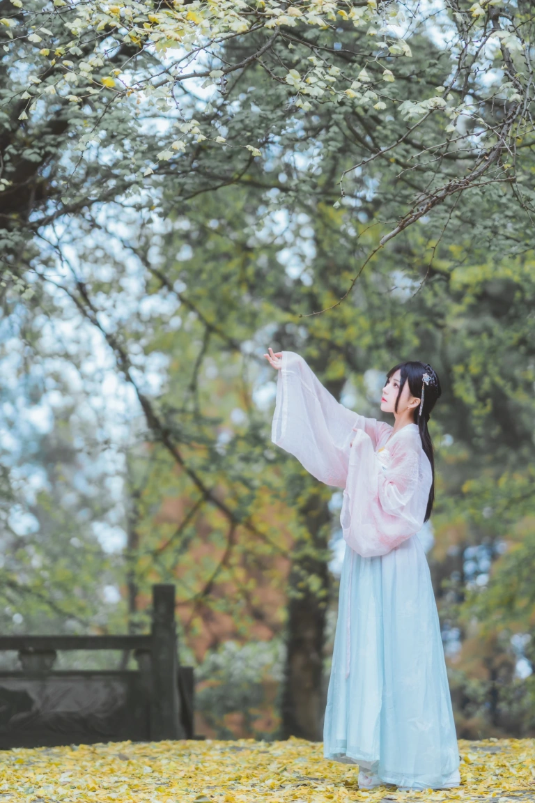 桜桃喵《温柔×4》主题写真：53张全套美图