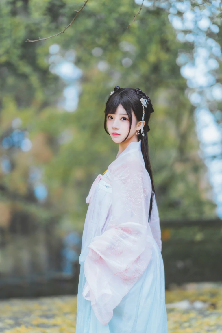 桜桃喵《温柔×4》主题写真：53张全套美图