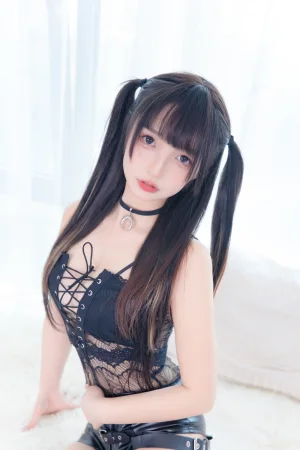 神楽坂真冬《第四季 序号19：《星罗密布》》主题写真：75张全套美图