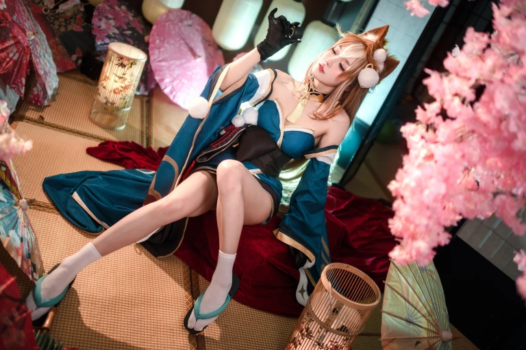 阿包也是兔娘《原神 希娜小姐》主题写真：42张全套美图