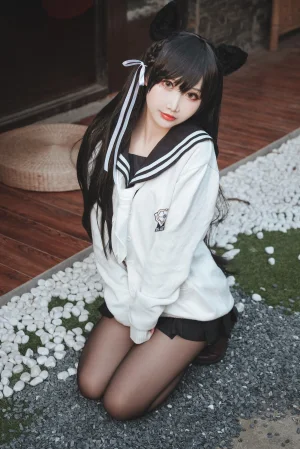 面饼仙儿《爱宕JK2》主题写真：47张全套美图，含1个视频