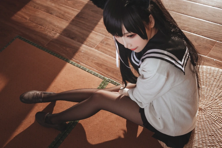 面饼仙儿《爱宕JK2》主题写真：47张全套美图，含1个视频